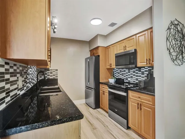 $4,200 | 491 Southeast 23rd Avenue, Pompano Beach, FL 33062