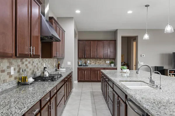 $1,160,000 | 1978 East Indian Wells Drive, Gilbert, AZ 85298