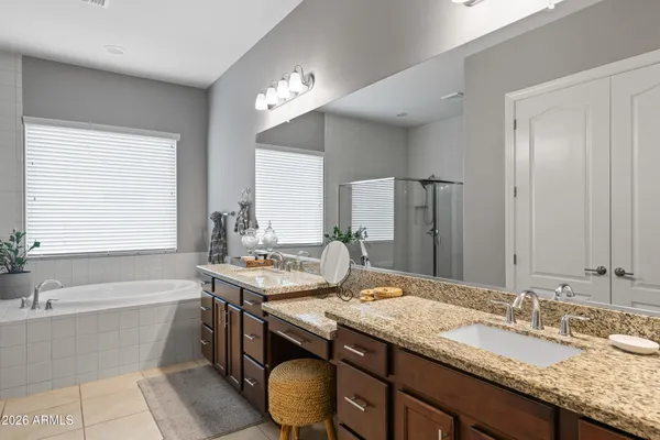 $1,160,000 | 1978 East Indian Wells Drive, Gilbert, AZ 85298