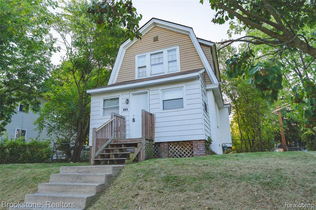 217 Edison Street Pontiac, MI 48342 - Photo 2 of 24