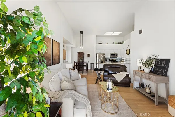 $629,900 | 24392 Acaso, Unit 8, Laguna Hills, CA 92656