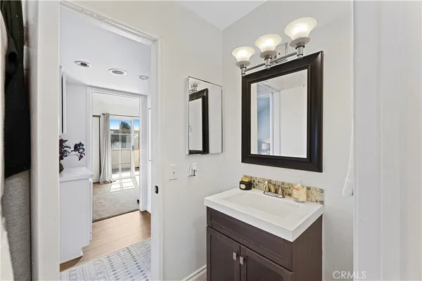 $629,900 | 24392 Acaso, Unit 8, Laguna Hills, CA 92656
