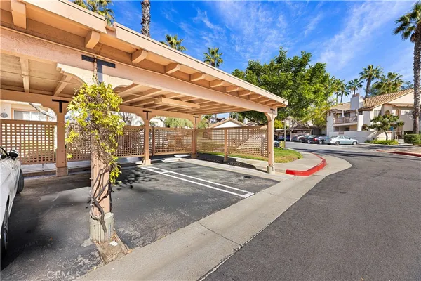 $629,900 | 24392 Acaso, Unit 8, Laguna Hills, CA 92656