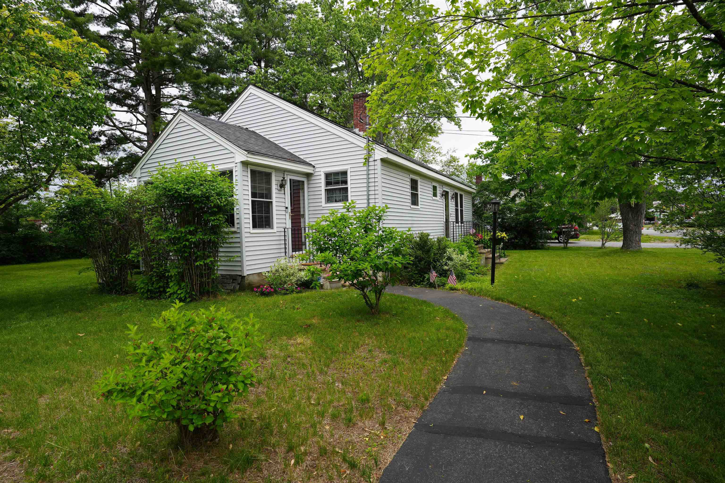 10 Grover Street Concord, NH 03301 - Photo 1 of 28