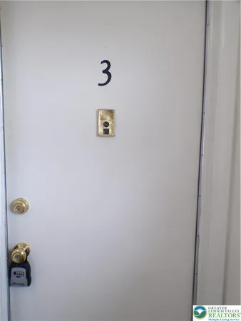 $1,795 | 1337 Livingston Street, Unit 3, Allentown, PA 18102