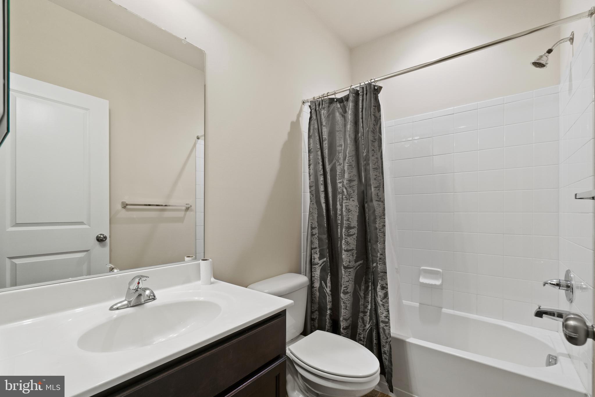 204 Short Branch Road Stafford, VA 22556 - Photo 21 of 35 Hall full bath