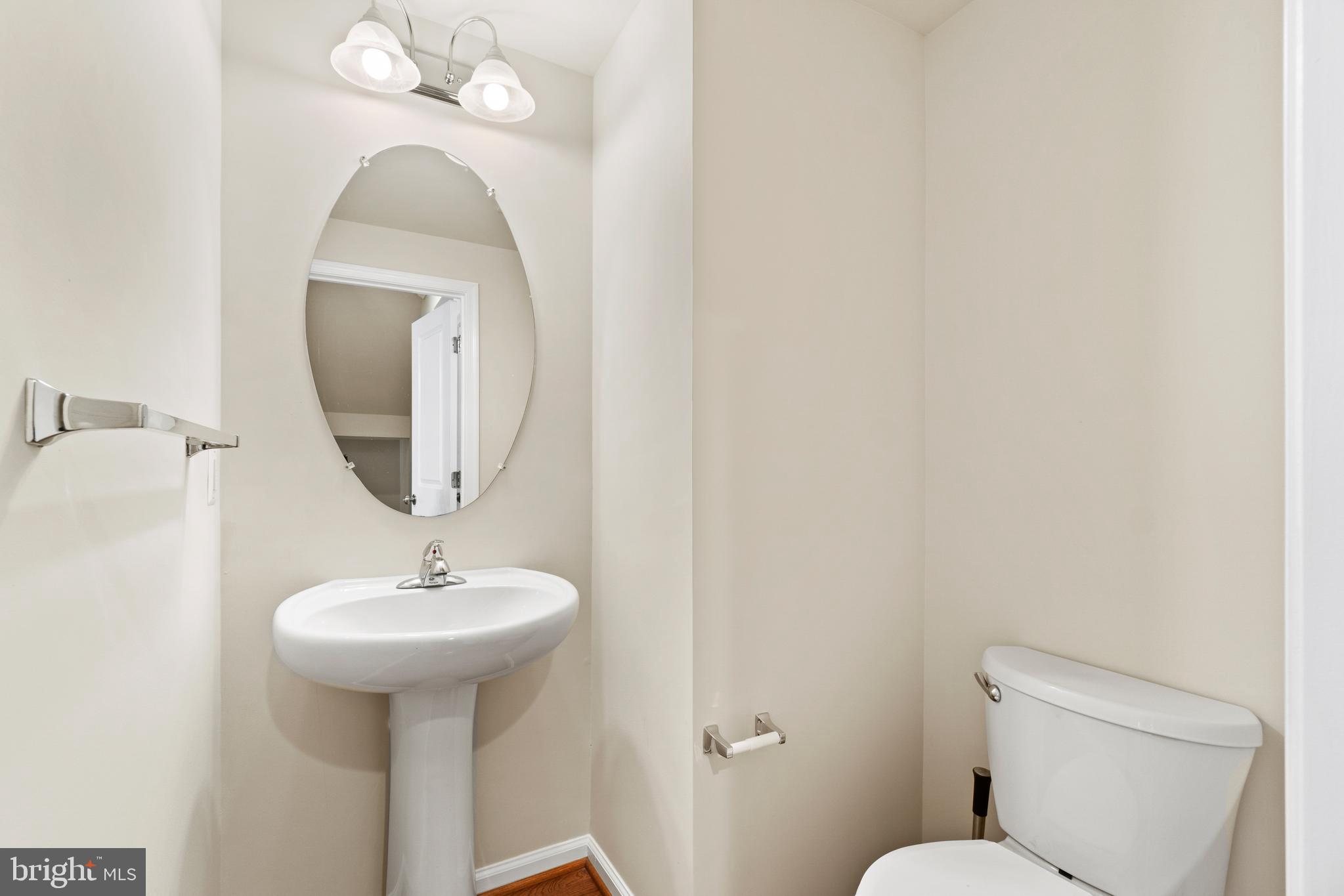 204 Short Branch Road Stafford, VA 22556 - Photo 24 of 35 Main level half bath