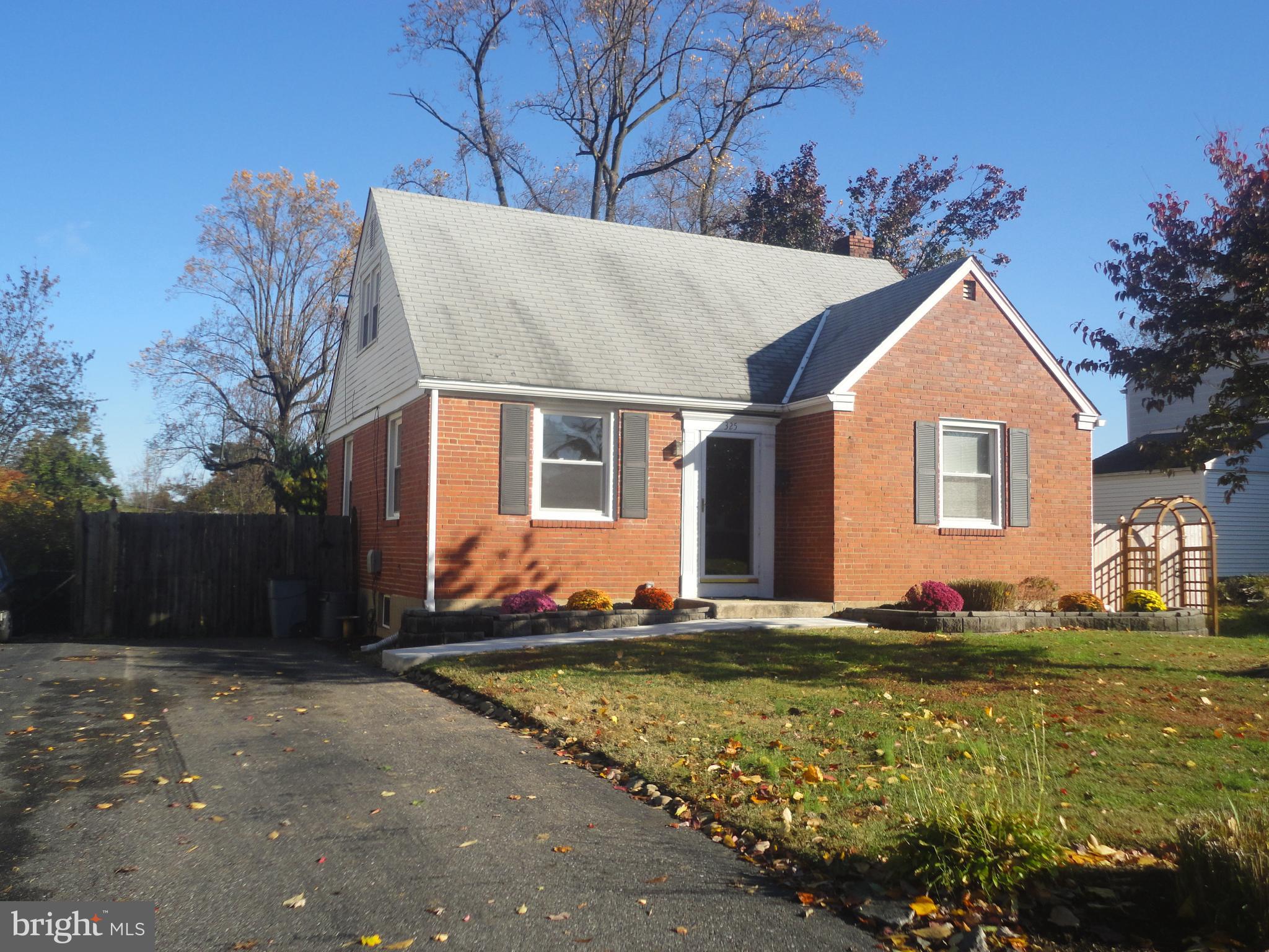 325 Hawarden Road Springfield, PA 19064 - Photo 1 of 27