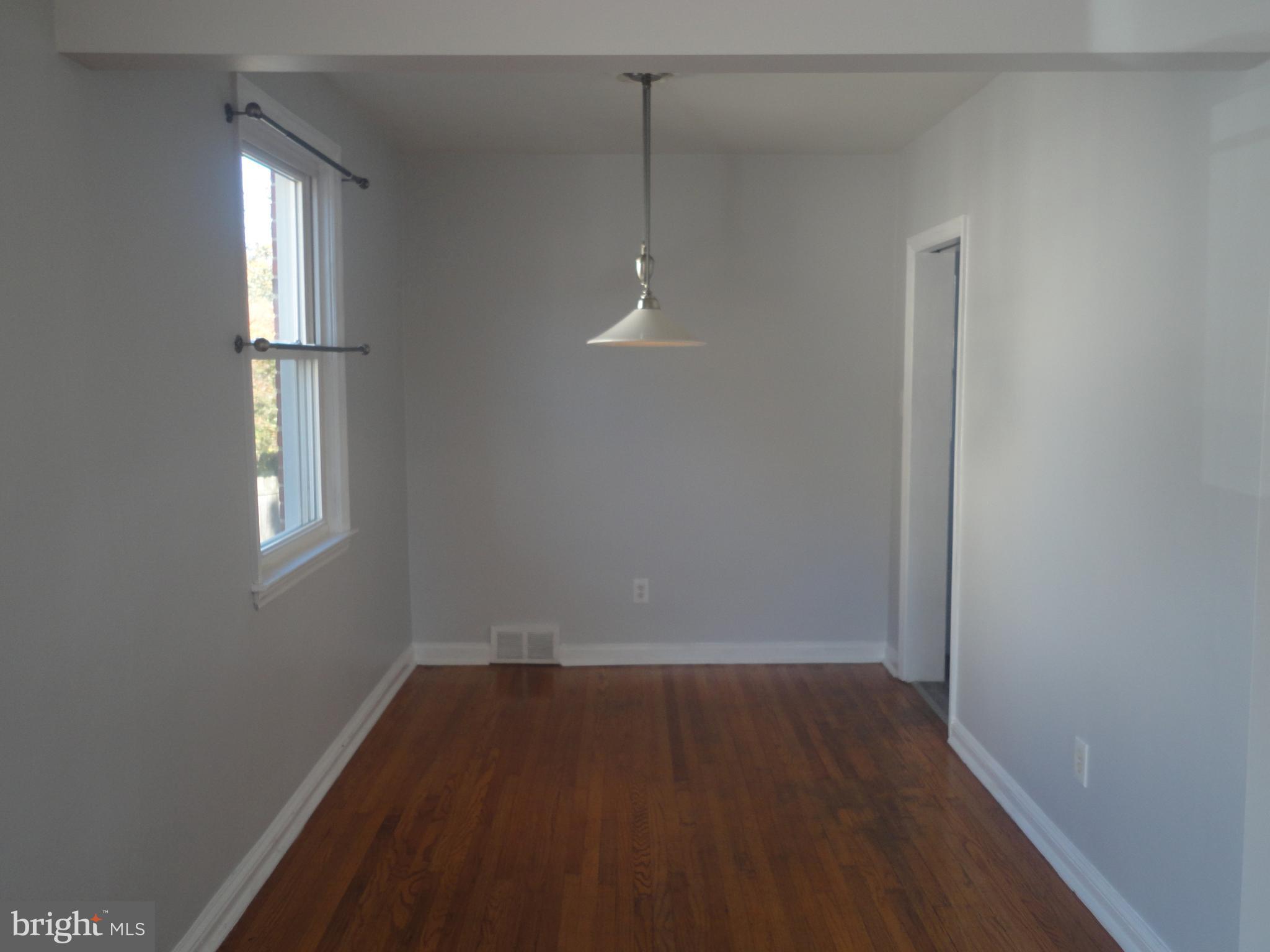 325 Hawarden Road Springfield, PA 19064 - Photo 4 of 27