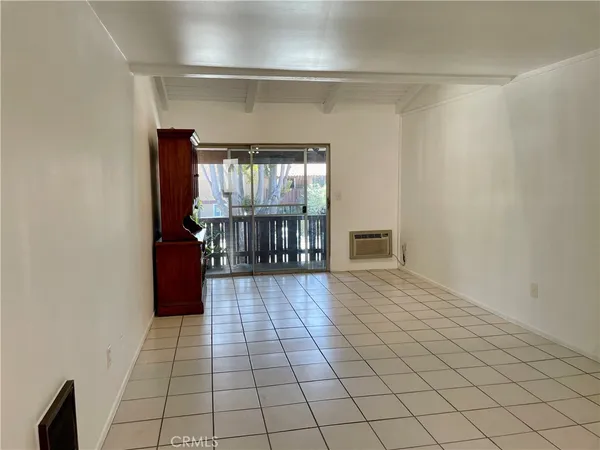 $1,900 | 1000 West MacArthur Boulevard, Unit 87, Santa Ana, CA 92707