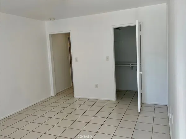 $1,900 | 1000 West MacArthur Boulevard, Unit 87, Santa Ana, CA 92707