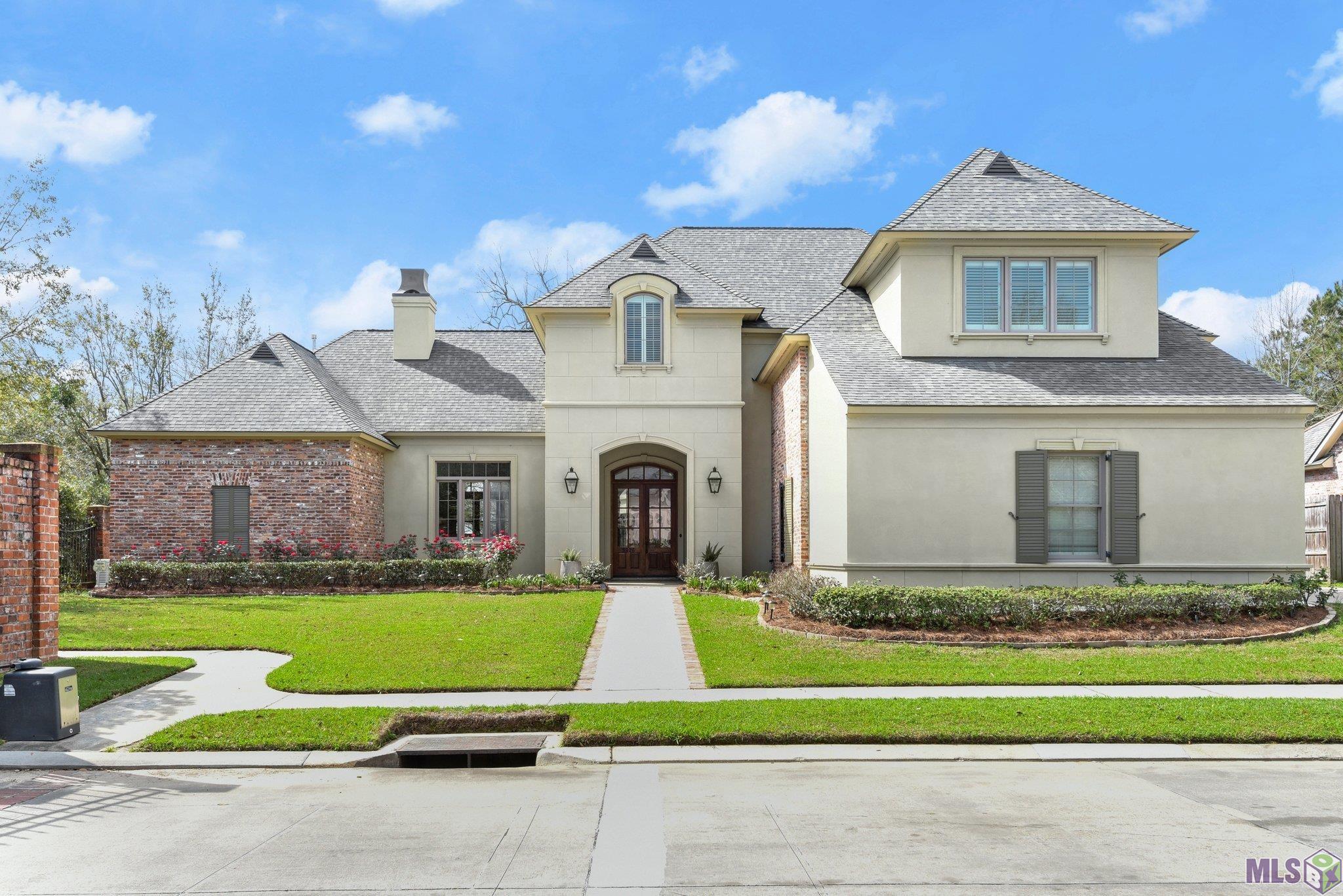 9826 Myrtle Lane Baton Rouge, LA 70810 - Photo 1 of 31 Front Exterior