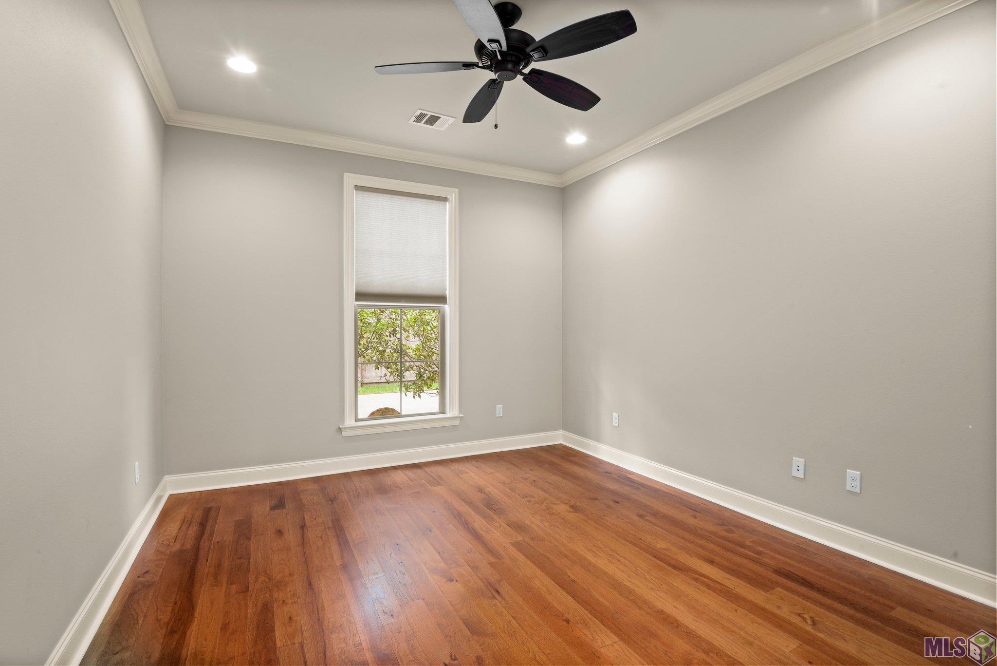 9826 Myrtle Lane Baton Rouge, LA 70810 - Photo 18 of 31 Downstairs Guest Bedroom
