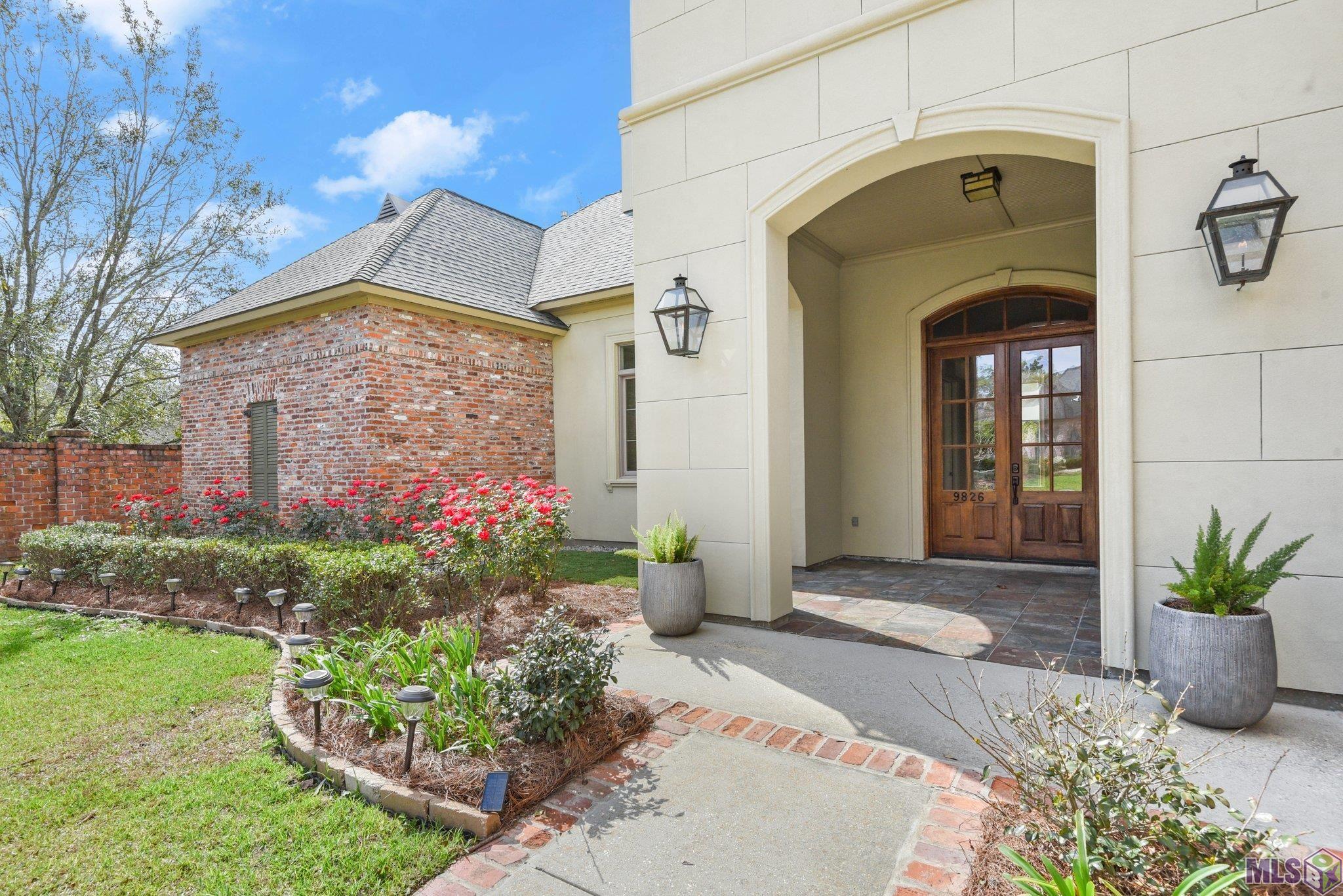 9826 Myrtle Lane Baton Rouge, LA 70810 - Photo 2 of 31 Front Entrance