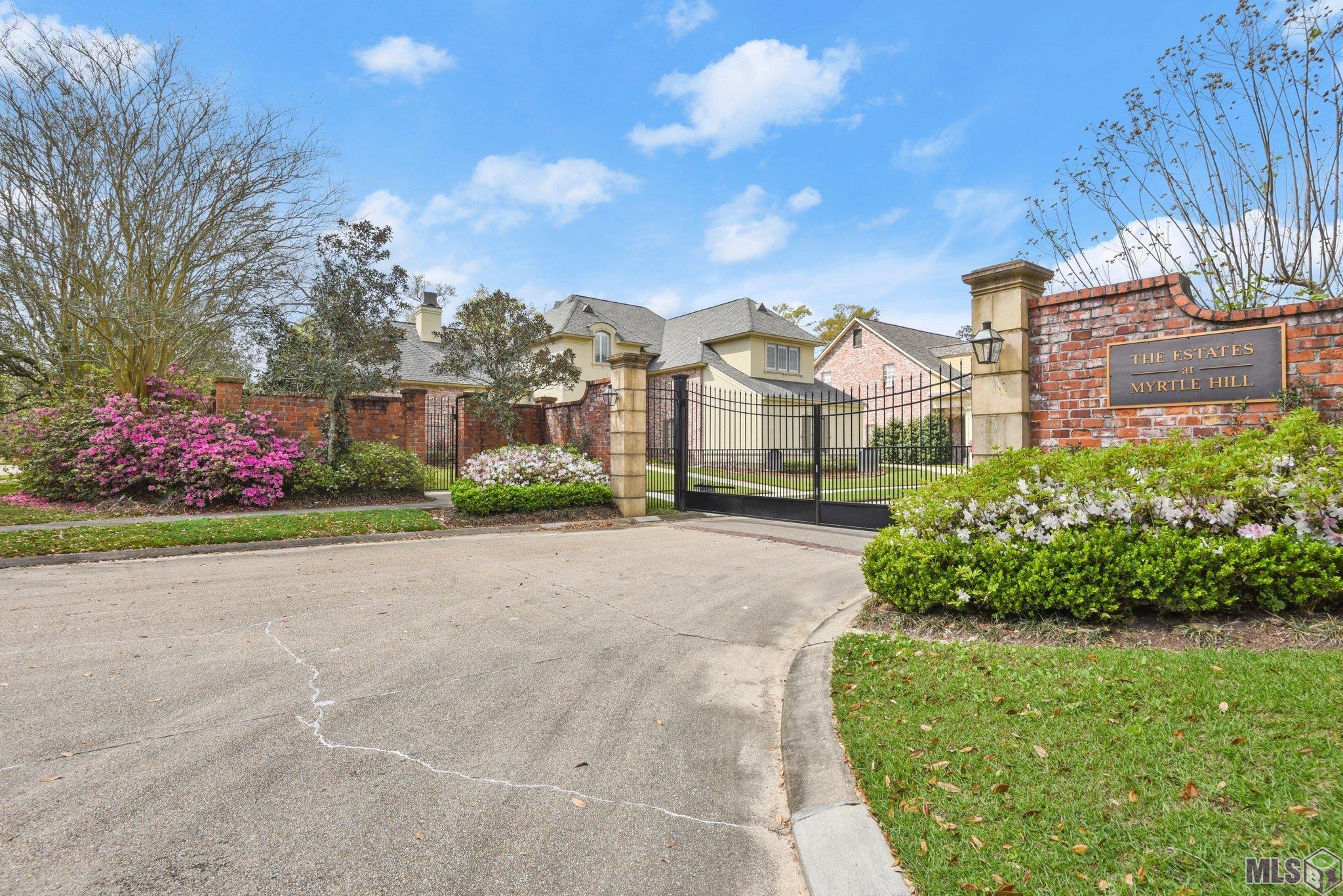 9826 Myrtle Lane Baton Rouge, LA 70810 - Photo 4 of 31 Entrance to Gated Community