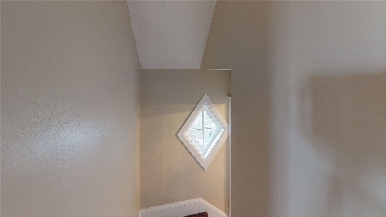 111 Berkshire Road Raleigh, NC 27608 - Photo 19 of 25 Photo 19