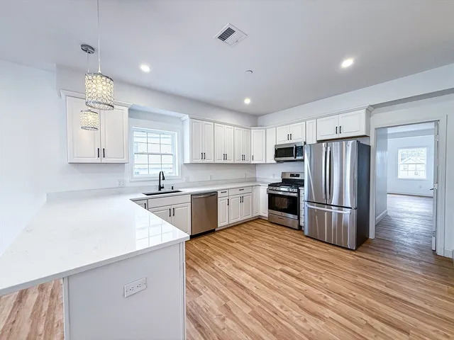 $3,600,000 | 92 Winthrop Street, Framingham, MA 01702