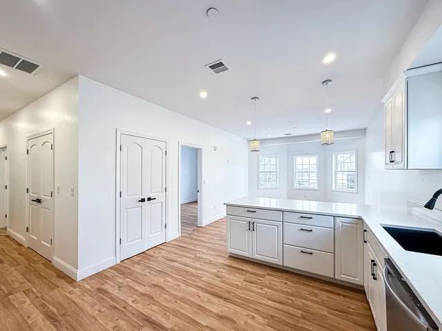 $3,600,000 | 92 Winthrop Street, Framingham, MA 01702