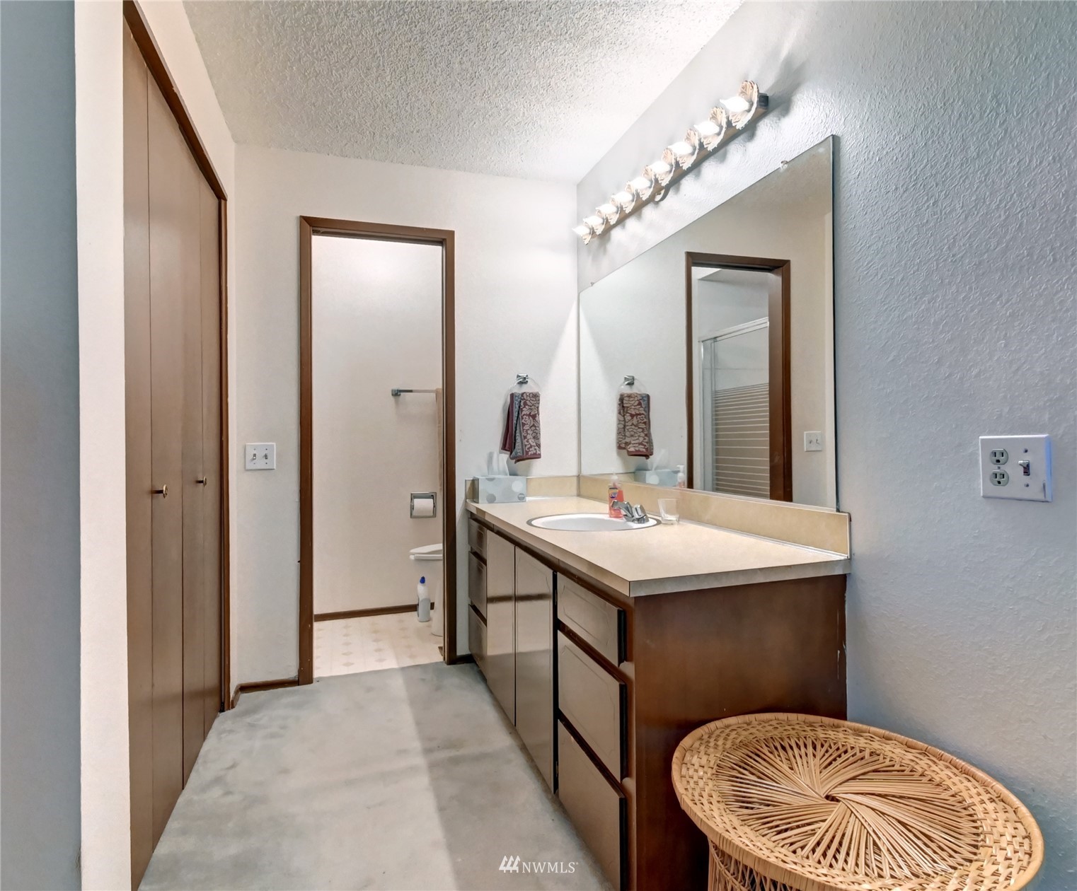 815 Duchess Road Bothell, WA 98012 - Photo 16 of 33
