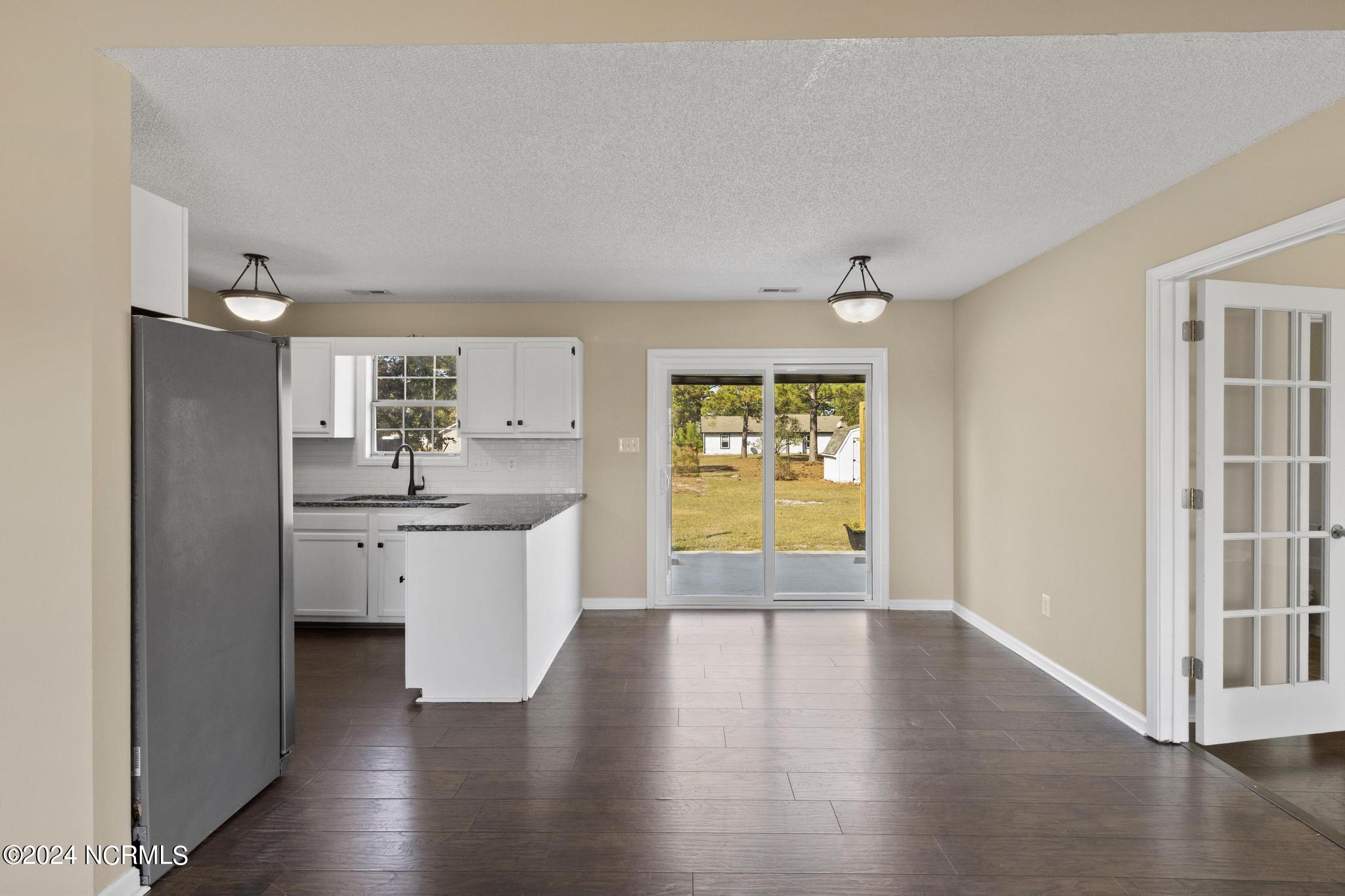 313 Foxtrace Lane Hubert, NC 28539 - Photo 7 of 26 7