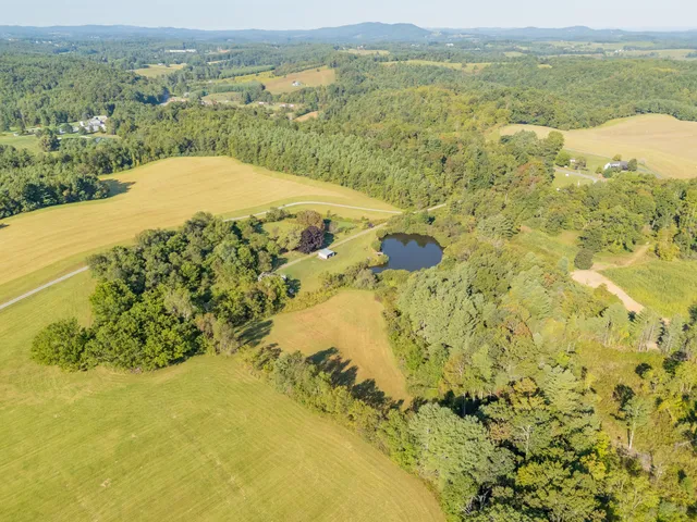 $699,900 | 174 Water Hvn Lane Southeast, Floyd, VA 24091