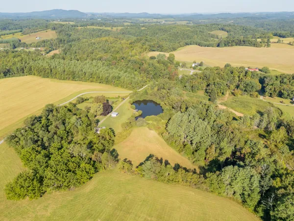 $698,900 | 174 Water Hvn Lane Southeast, Floyd, VA 24091