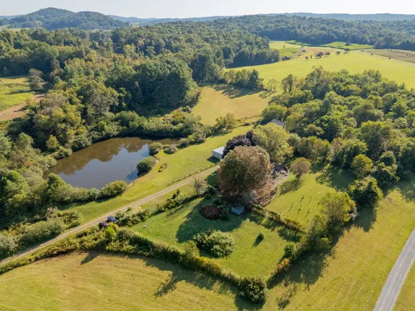 $698,900 | 174 Water Hvn Lane Southeast, Floyd, VA 24091