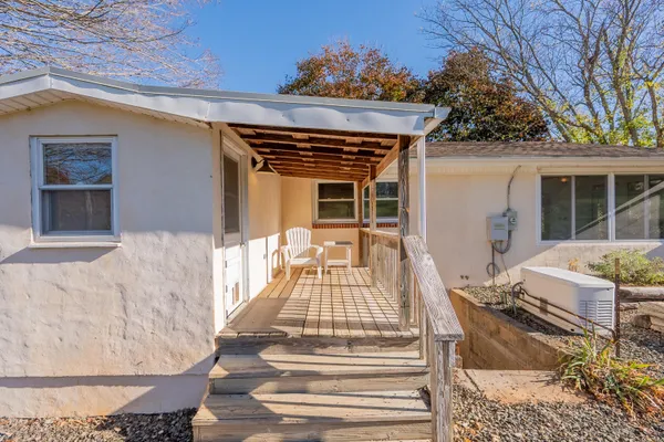 $698,900 | 174 Water Hvn Lane Southeast, Floyd, VA 24091