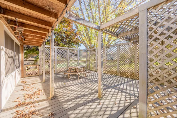 $698,900 | 174 Water Hvn Lane Southeast, Floyd, VA 24091