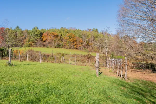 $698,900 | 174 Water Hvn Lane Southeast, Floyd, VA 24091