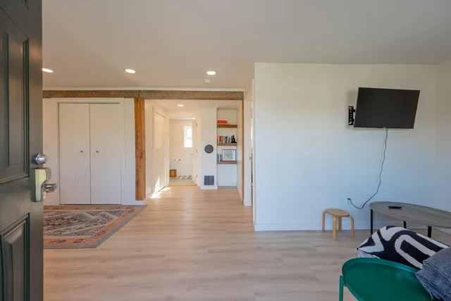 $699,900 | 174 Water Hvn Lane Southeast, Floyd, VA 24091