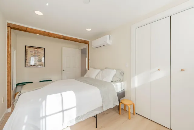 $699,900 | 174 Water Hvn Lane Southeast, Floyd, VA 24091