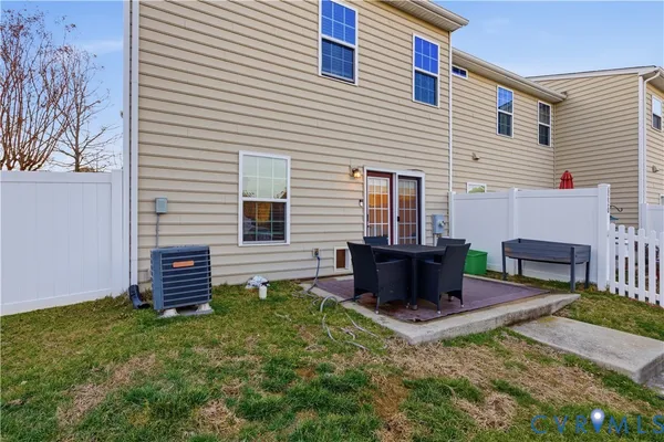 $334,950 | 8216 Creekside Bluffs Lane, Mechanicsville, VA 23111