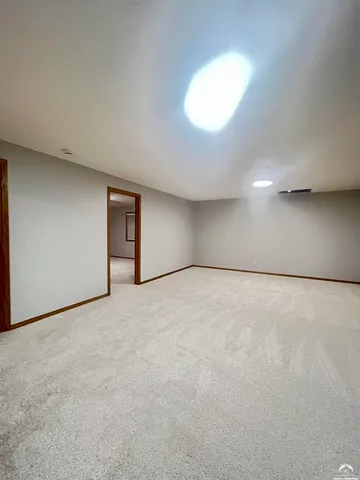 $379,900 | 1316 East 19th Avenue, Hutchinson, KS 67502