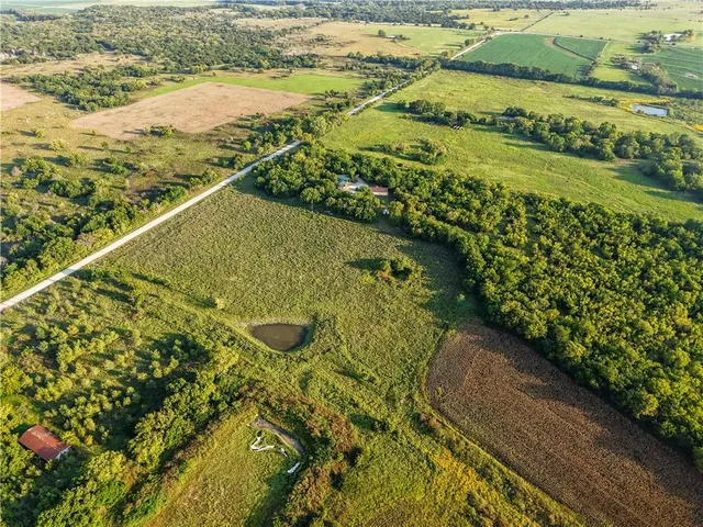 $230,000 | 14624 Marion Road, Fredonia, KS 66736