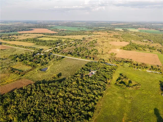 $230,000 | 14624 Marion Road, Fredonia, KS 66736