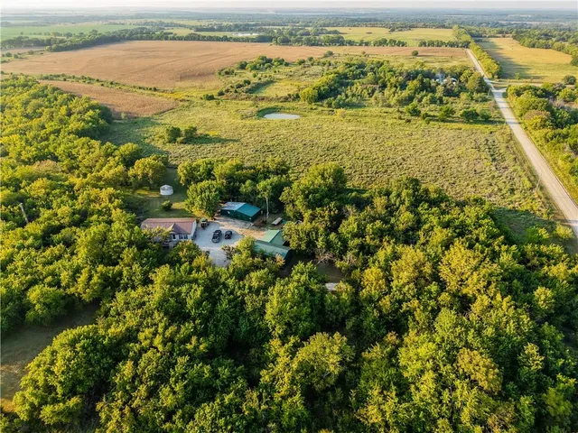 $230,000 | 14624 Marion Road, Fredonia, KS 66736