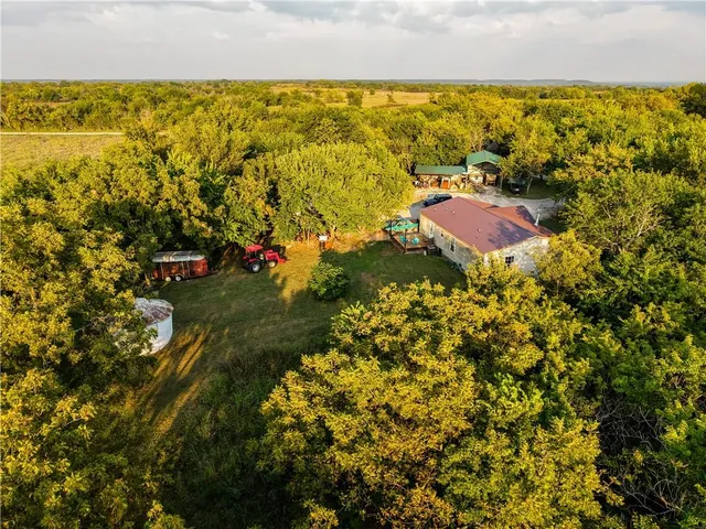 $230,000 | 14624 Marion Road, Fredonia, KS 66736