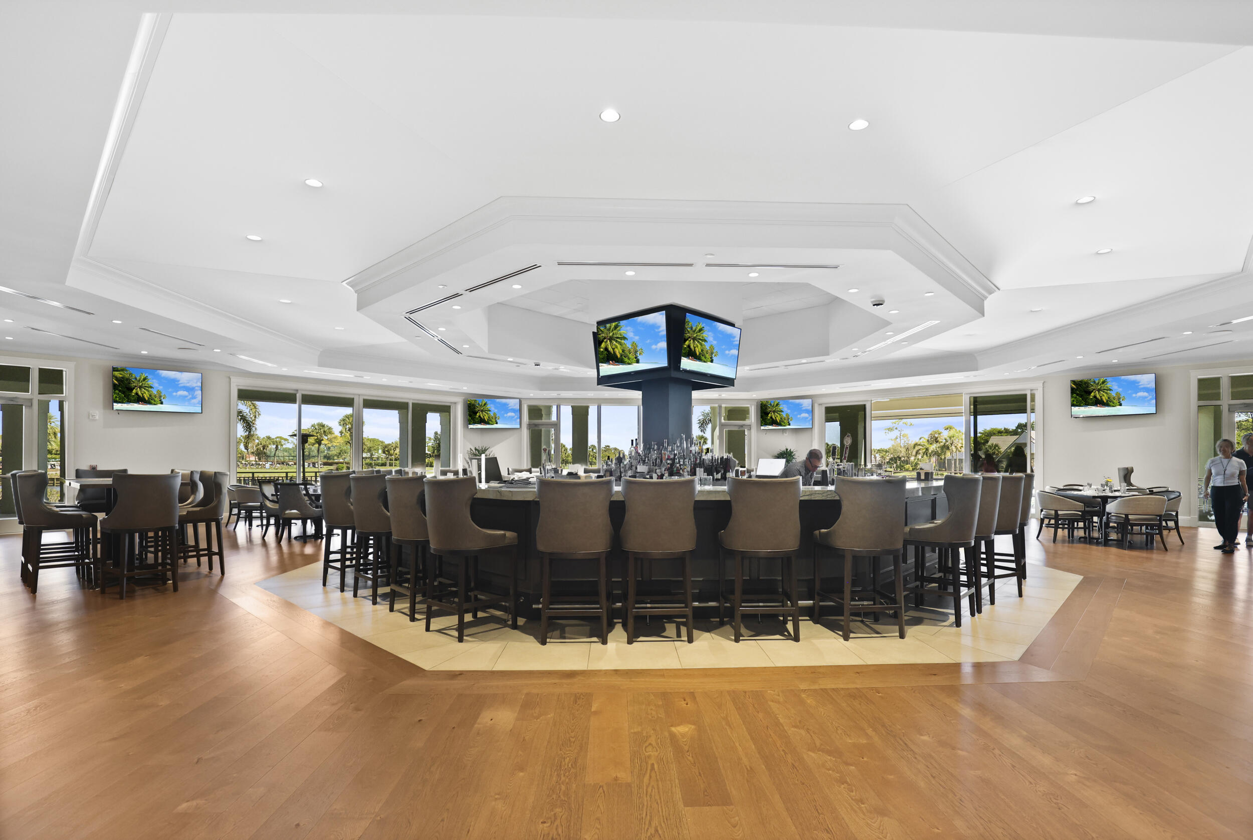 5172 Southeast Club Way, Unit 207 Stuart, FL 34997 - Photo 39 of 87 36_0o1a9924
