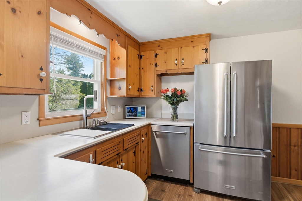 33 Druid Hill Road Springfield, MA 01129 - Photo 9 of 40
