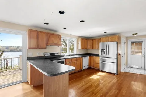 $825,000 | 209 Herring Pond Road, Plymouth, MA 02360
