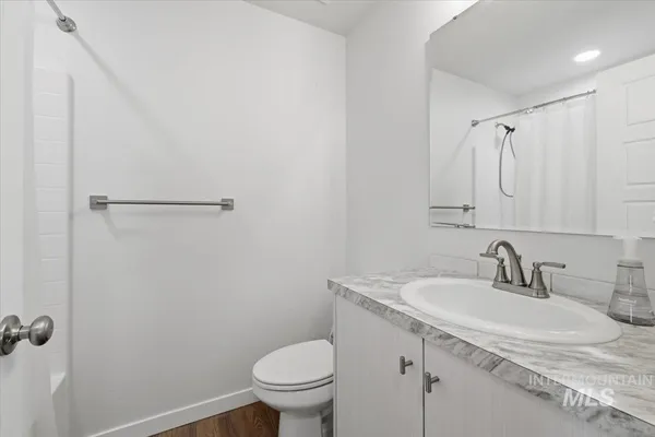 $389,990 | 5496 South Desert Cactus Avenue, Meridian, ID 83642