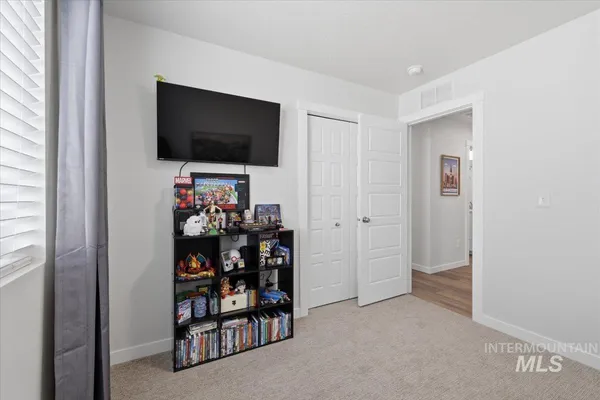 $389,990 | 5496 South Desert Cactus Avenue, Meridian, ID 83642