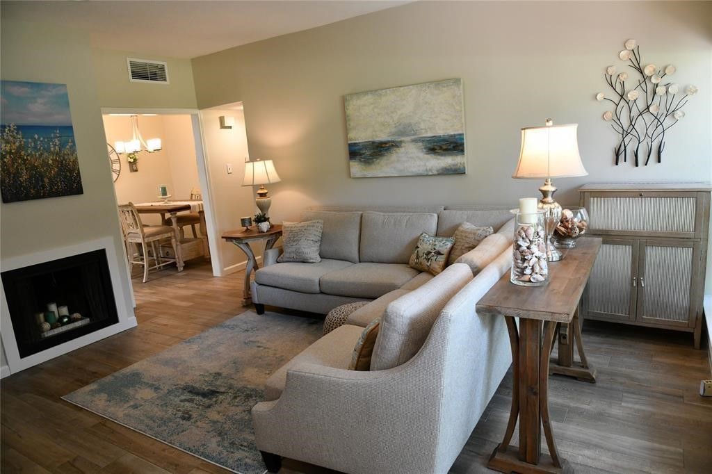 2100 Tanglewilde Street, Unit 515 Houston, TX 77063 - Photo 2 of 24