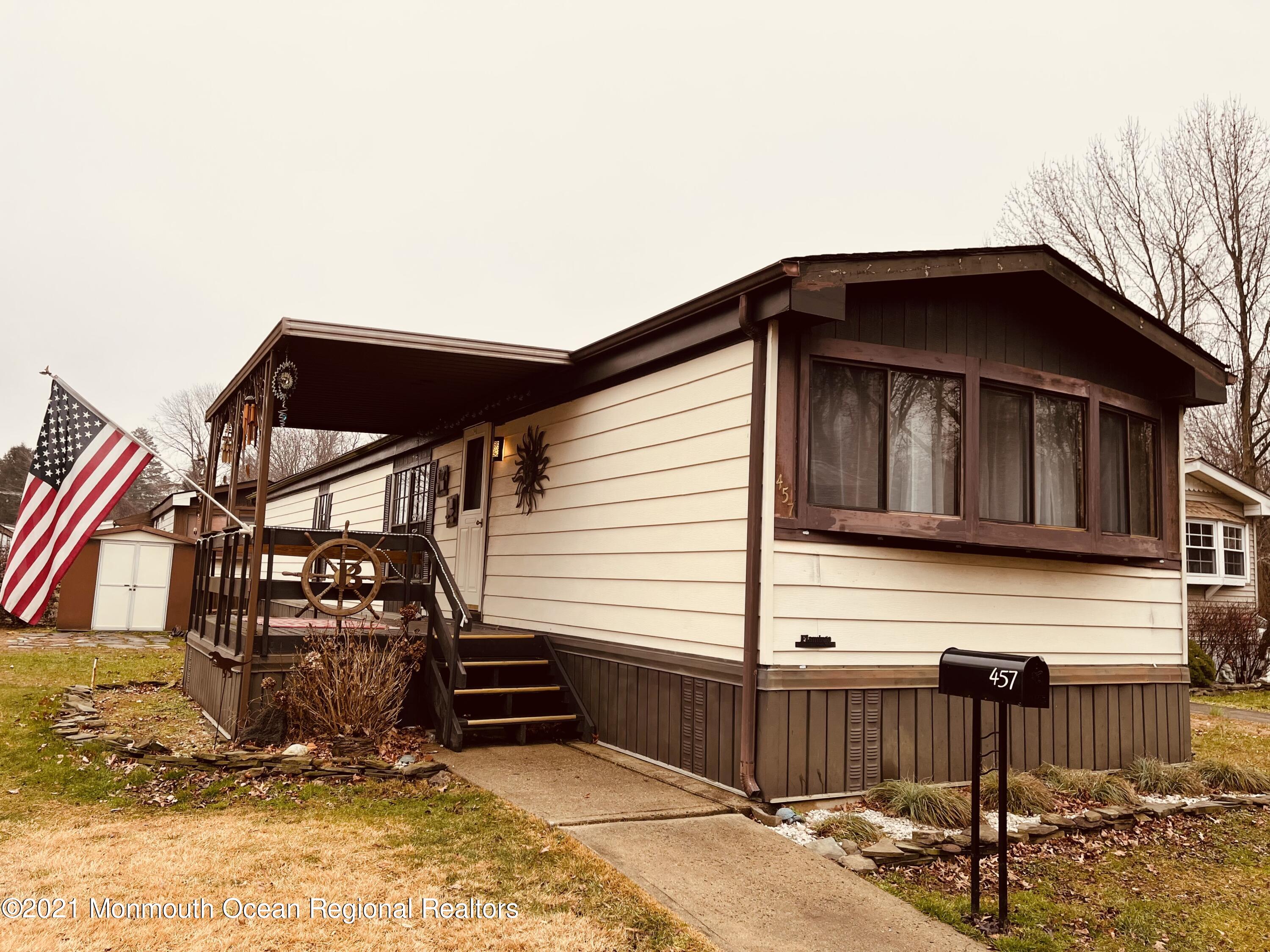 457 Lane East Hazlet, NJ 07730 - Photo 1 of 24 EB006027-4A53-4FD1-BB0E-2A4C78465864_1_2
