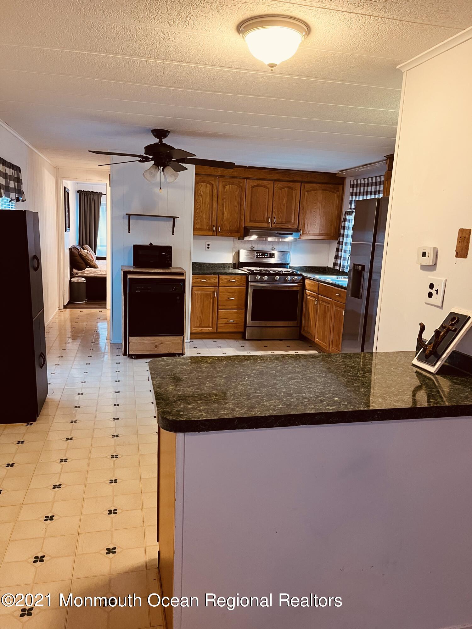 457 Lane East Hazlet, NJ 07730 - Photo 11 of 24 D4F36FCC-386C-487B-8515-4DB3EC4734B0_1_2