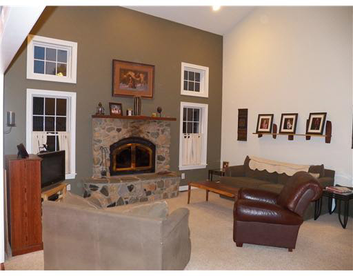 52156 Hickory Road Granger, IN 46530 - Photo 3 of 12 Gallery Image 3
