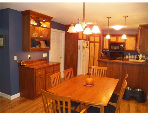 52156 Hickory Road Granger, IN 46530 - Photo 5 of 12 Gallery Image 5