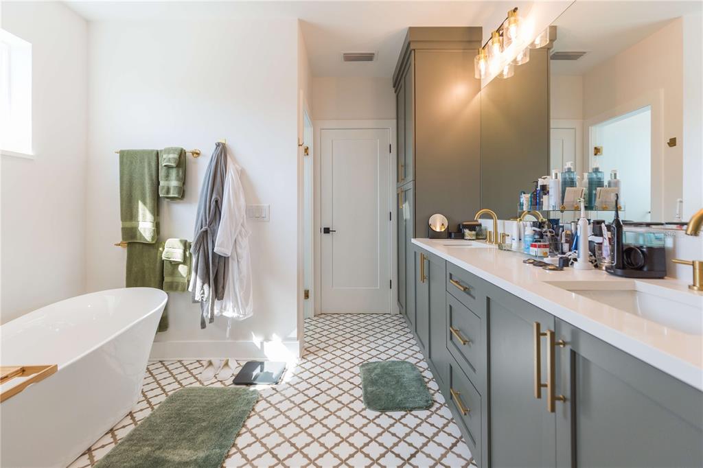 1304 West Arch Street Tampa, FL 33607 - Photo 65 of 75