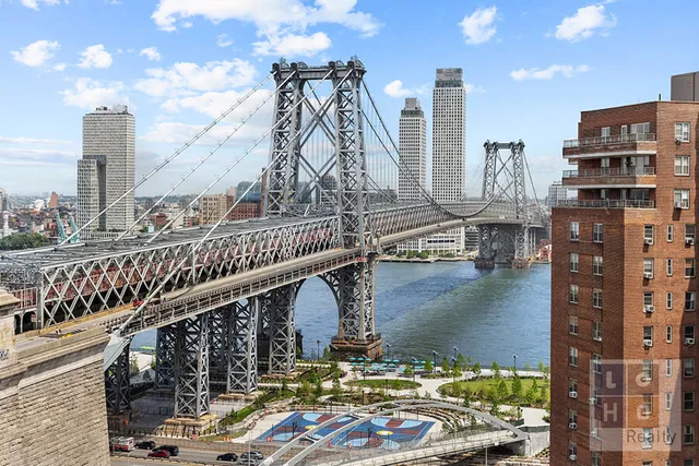 $825,000 | 570 Grand Street, Unit J1804 | Lower East Side